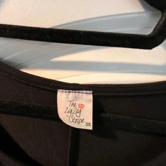 ~Zig Zag~ Tank - 3X - Picture 3 of 5